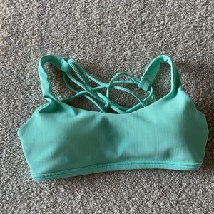 Lululemon free to be wild bra